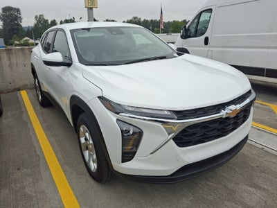 2025 Chevrolet Trax LS