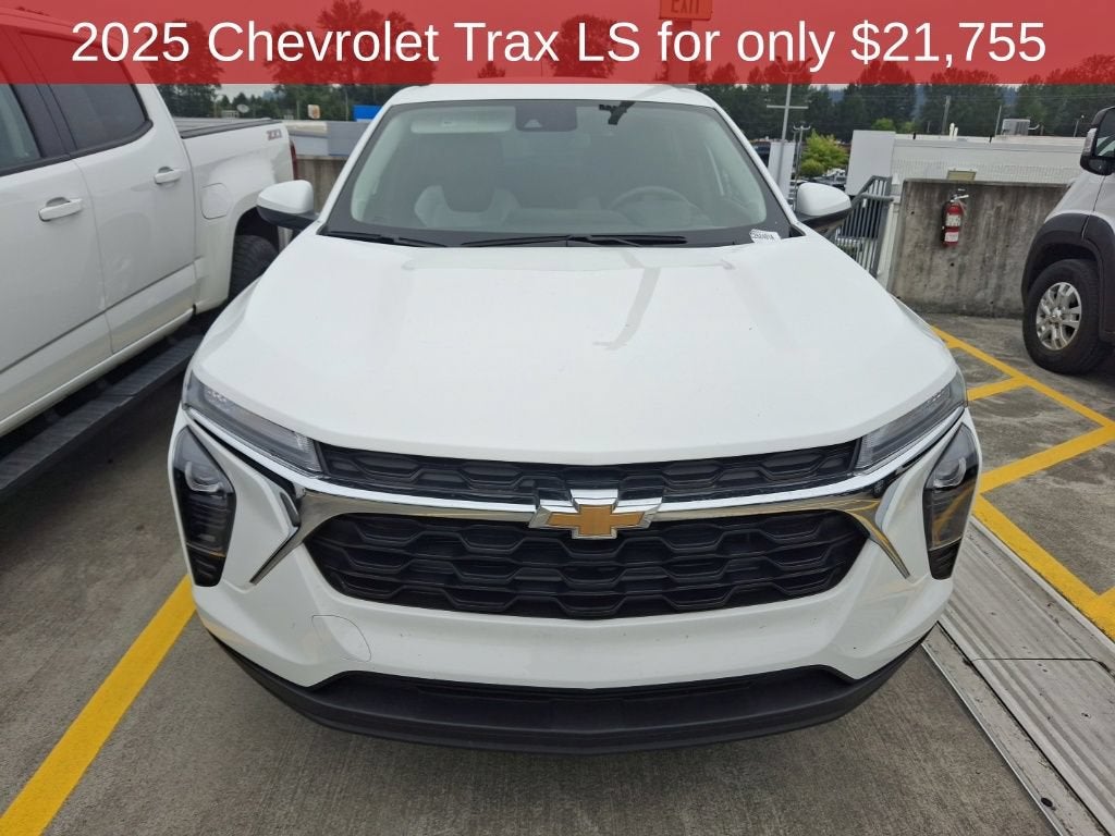 2025 Chevrolet Trax LS