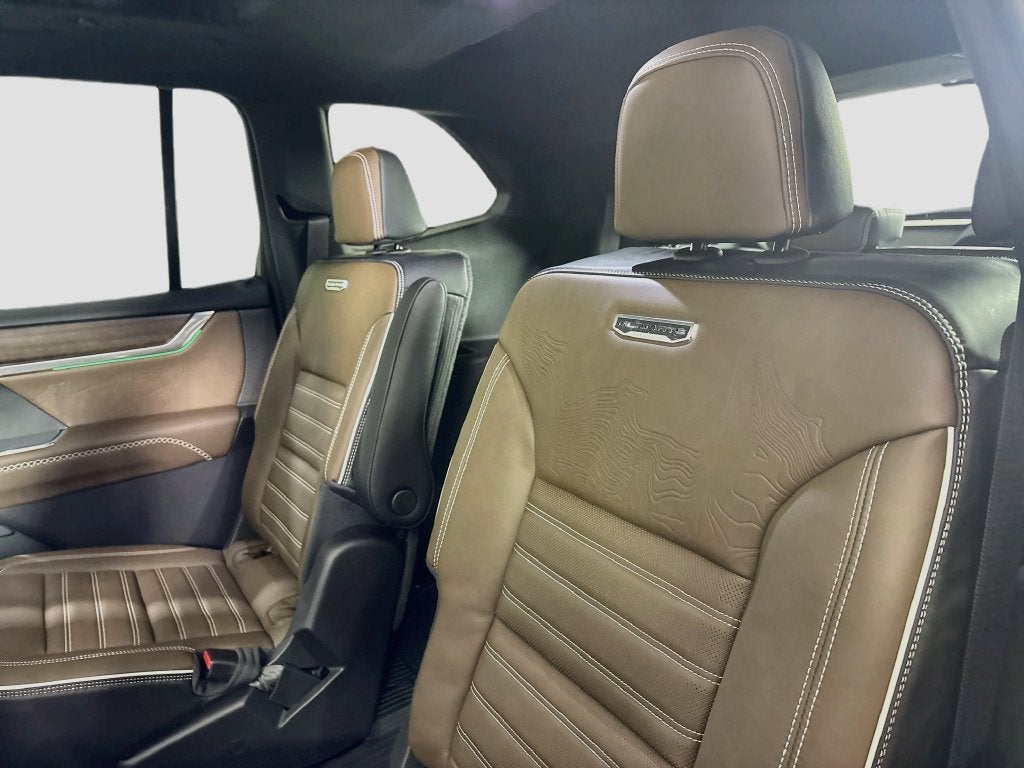 2027 GMC Acadia Denali Ultimate