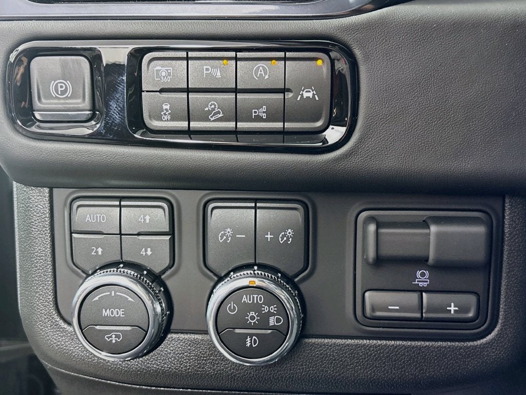 2026 GMC Yukon XL AT4 Ultimate