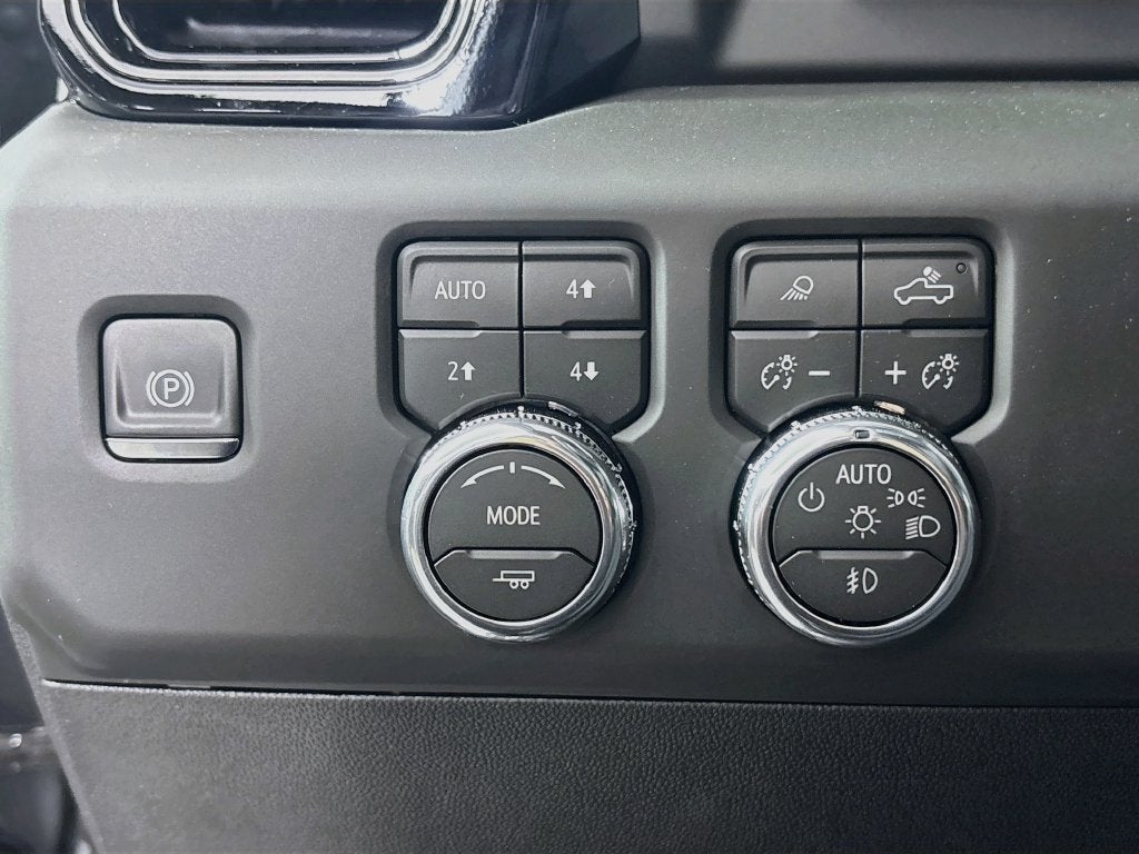 2026 GMC Sierra 3500 HD AT4