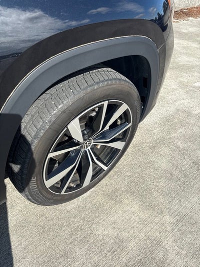 2024 Volkswagen Atlas Cross Sport 2.0T SEL Premium R-Line